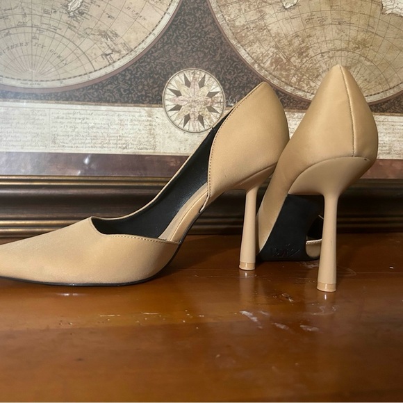 ZARA • Women’s High Heels – Size 9 – Beige - Picture 3 of 4